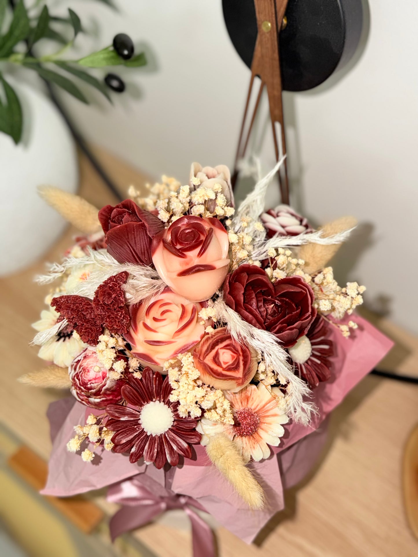 🌸 Vanilla Latte Bloom

Limited Edition – Customizable