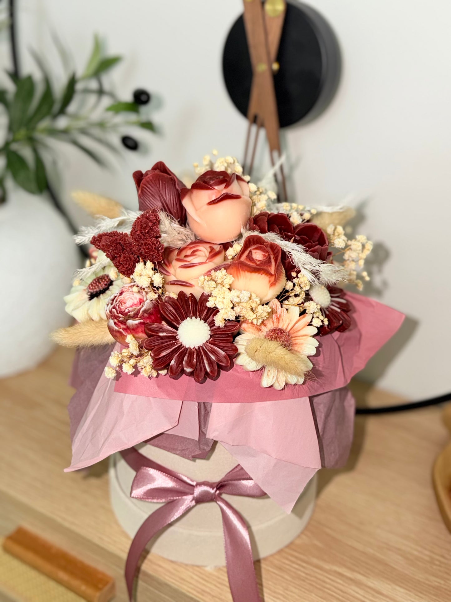 🌸 Vanilla Latte Bloom

Limited Edition – Customizable